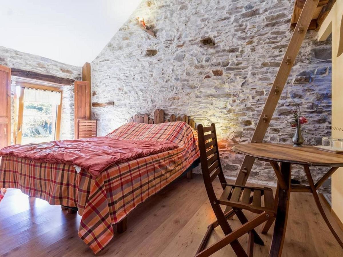 Chambre Rustique Avec Lit King-Size, Cheminee, Petit-Dejeuner Et Equipements Pour Enfants A Bouvron - Fr-1-306-1249 Bed & Breakfast Luaran gambar